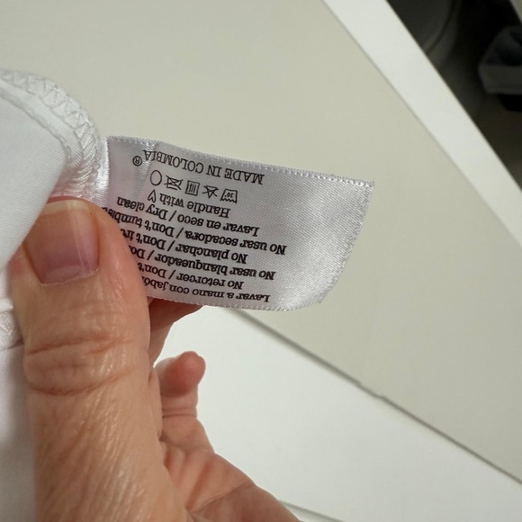 White Cropped Button-Up Shirt - Picture 3 of 4